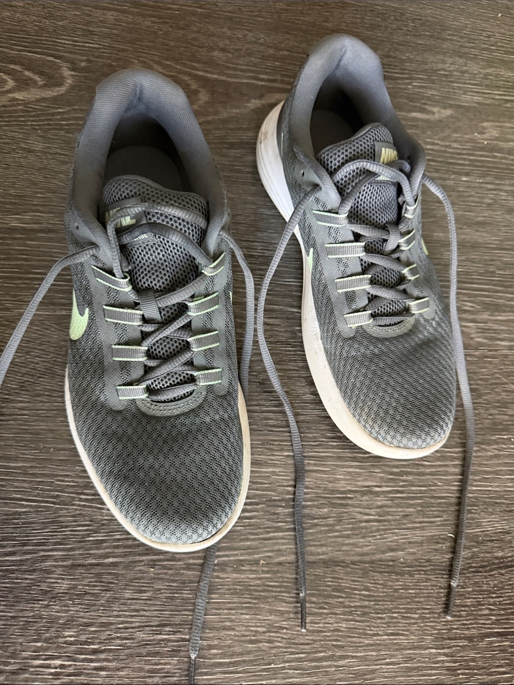 Nike Women’s Gray Mesh Trainers with Light Green Swoosh